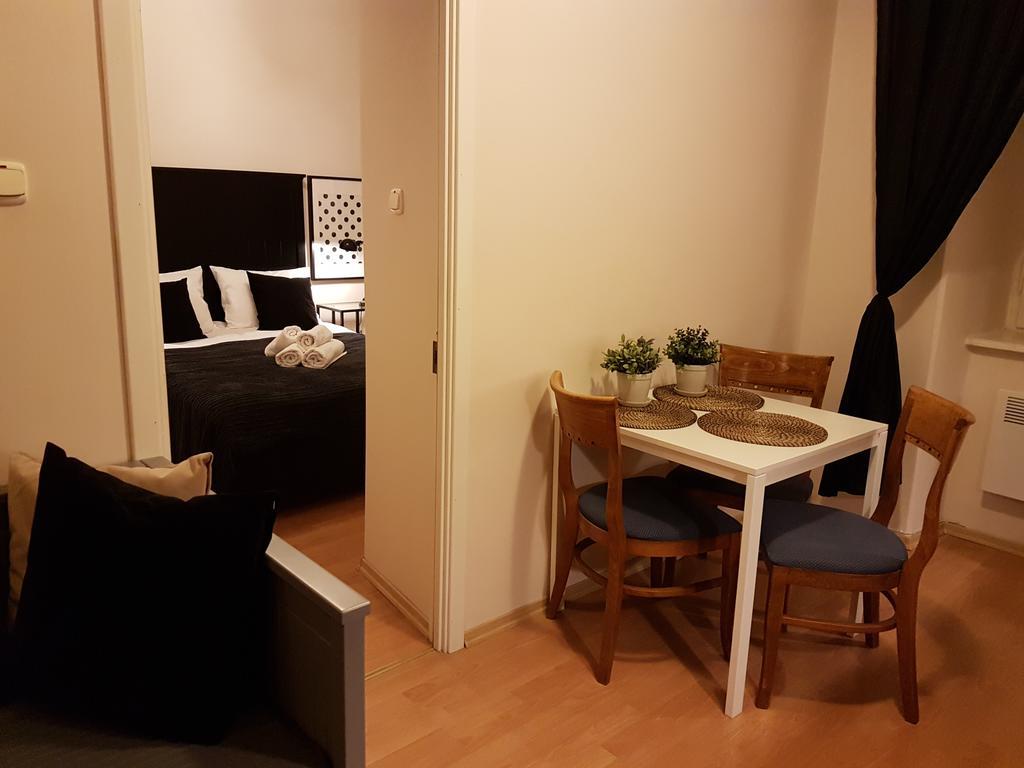 Czarna Kawka Apartamenty Krasków Εξωτερικό φωτογραφία